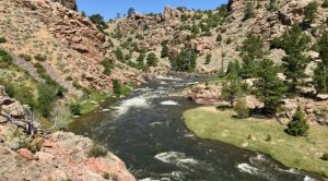 finshing ranches in wyoming