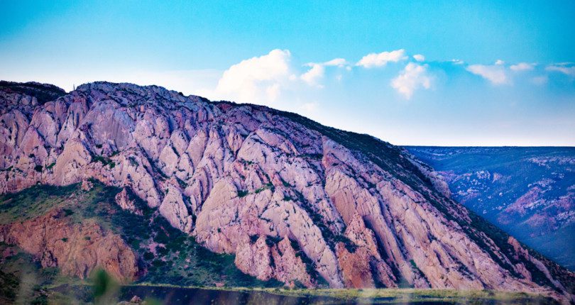 hire a ranch broker